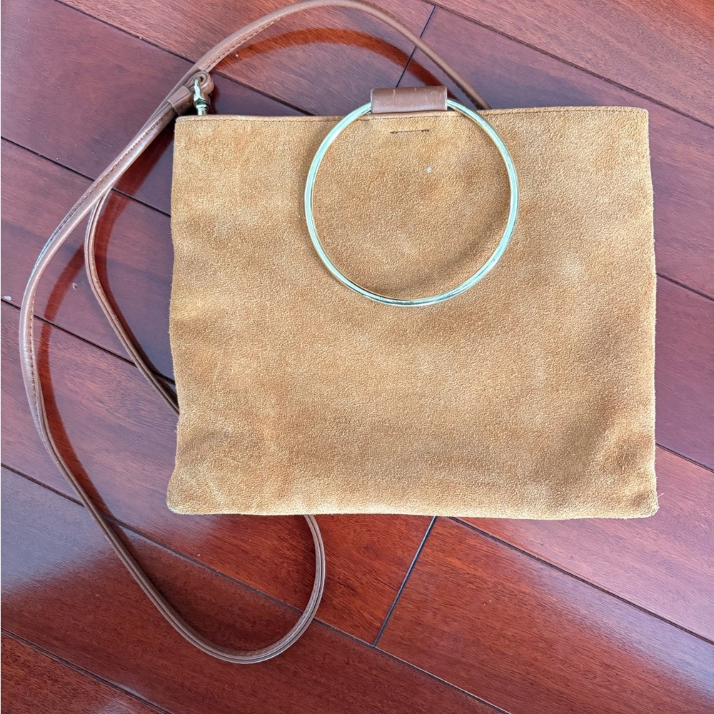 Thacker Le Pouch